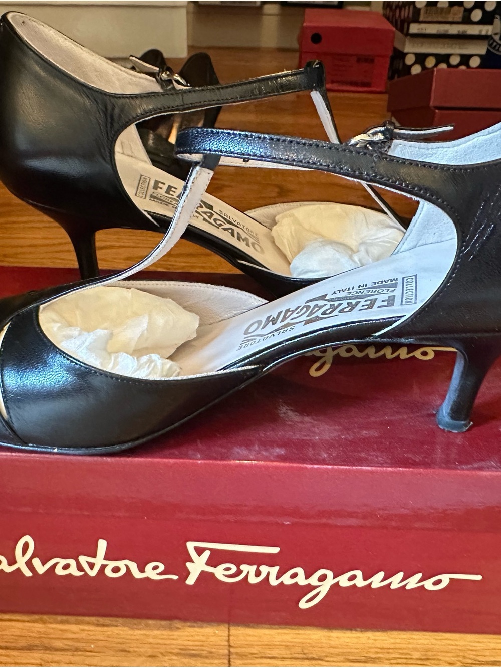 Salvatore Ferragamo Black Leather T-Strap Pointed Pumps - Picture 5 of 8